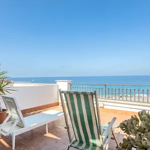 https://finestra-sul-mare.palermohotels.org